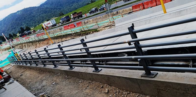 Puentes, barandas y cerramientos: obra de Star Group Ingeniería, foto 6